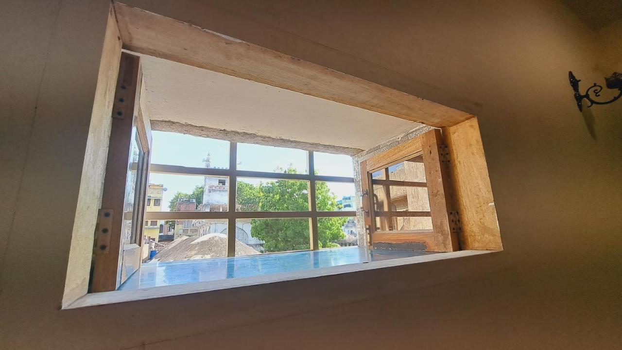 Sufi Khandar Home Stay Neu-Delhi Exterior foto
