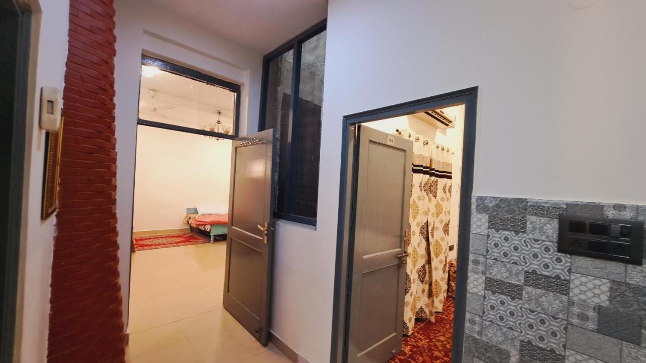 Sufi Khandar Home Stay Neu-Delhi Exterior foto