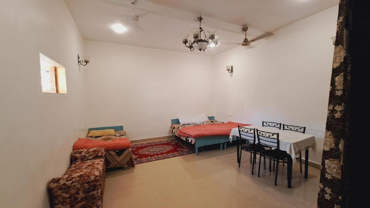 Sufi Khandar Home Stay Neu-Delhi Exterior foto