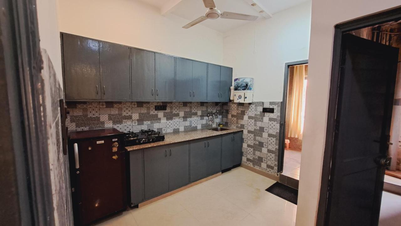 Sufi Khandar Home Stay Neu-Delhi Exterior foto
